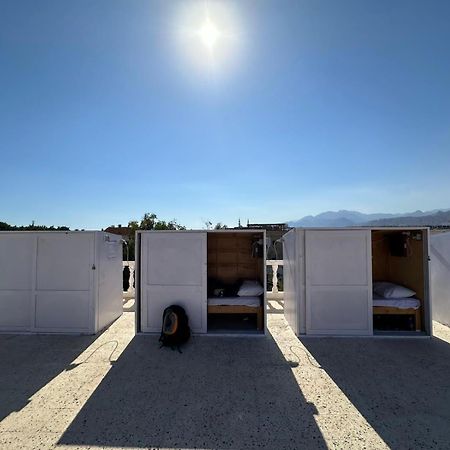 Nautilus Capsules Hostel Dahab Bagian luar foto